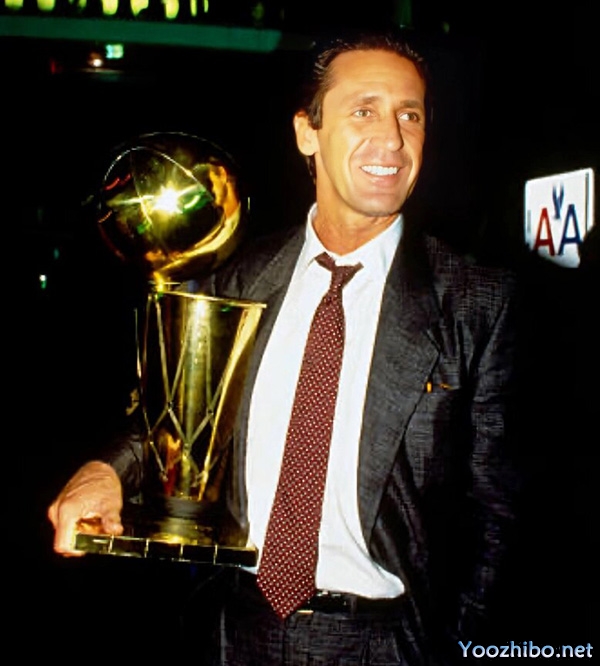 帕特-莱利：1989-90赛季的NBA最佳教练与<a href=/lanqiu_zbo/lakers/ target=_blank class=infotextkey>湖人</a>王朝的缔造者