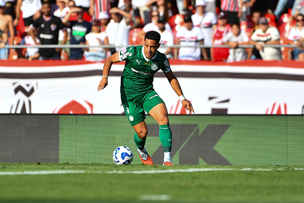 3000万欧转会<a href=/zuqiu_zbo/barcelona/ target=_blank class=infotextkey>巴萨</a>一年就被卖，20岁罗克回巴甲8场8球正名！